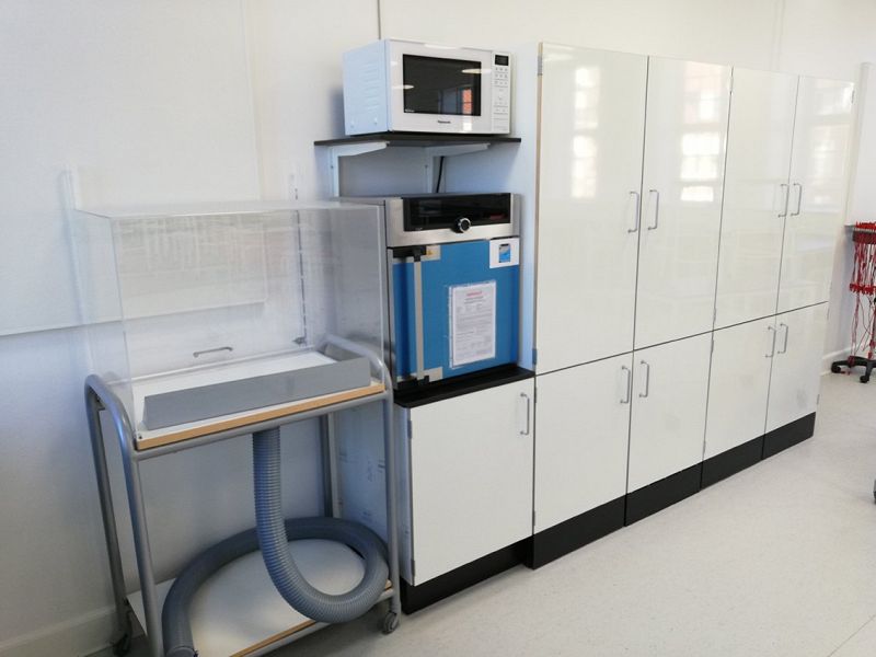 Amager-Fælled-school-fume-cupboard-2